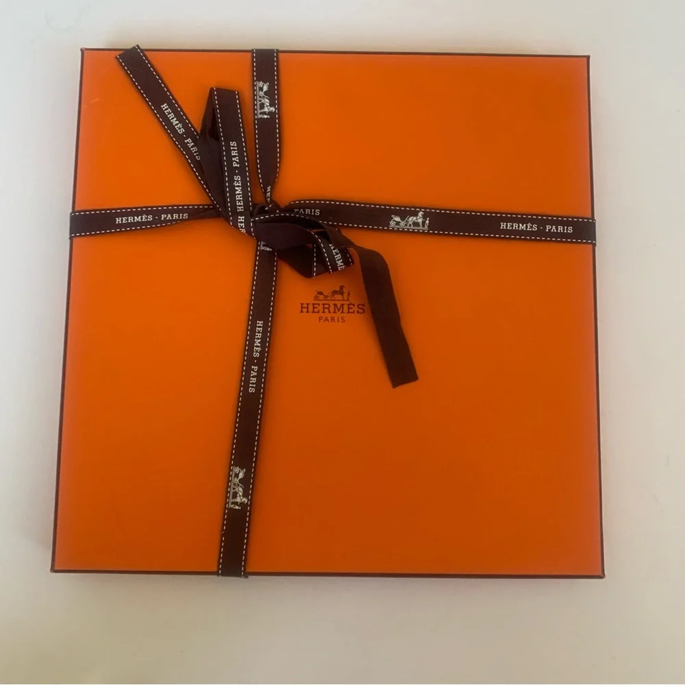 Like if U ❤️ 2 TRADE - Picture 10 of 16